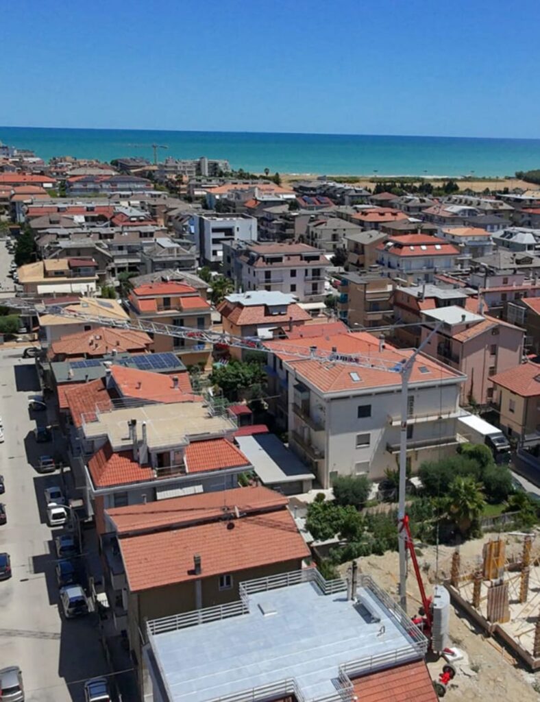 FM GRU 1030 RBI – macara autoridicătoare hidraulică